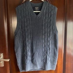 Abercrombie & Fitch Blue Sweater Vest size XL